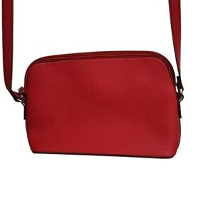 Liz Claiborne Crossbody Bag‎ Medium Red Pebbled Faux Leather Adjustable Strap
